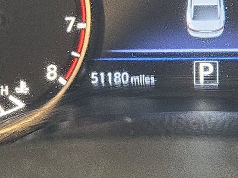 Used 2022 Nissan Maxima SV w/ Floor Mat Group FWD image 10