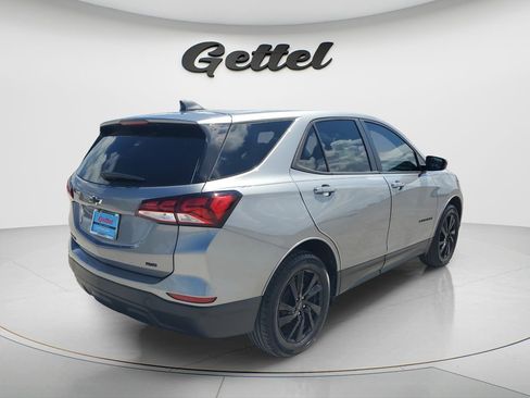 Used 2023 Chevrolet Equinox LS w/ LS Convenience Package AWD/4WD image 5