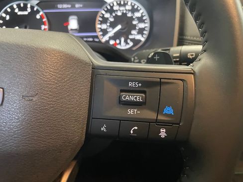 Certified 2025 Nissan Rogue SV FWD image 14