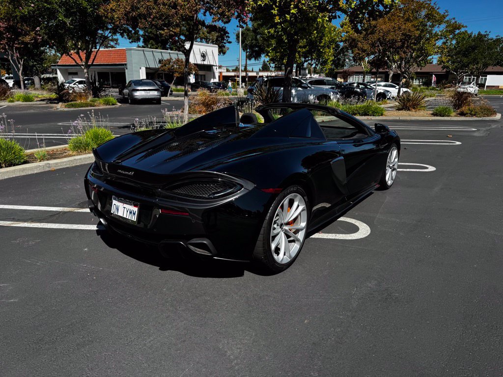 Used 2019 McLaren 570S Spider RWD image 28