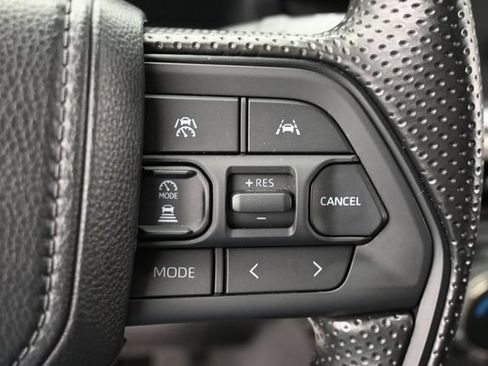 Used 2025 Toyota Tacoma SR5 RWD image 15
