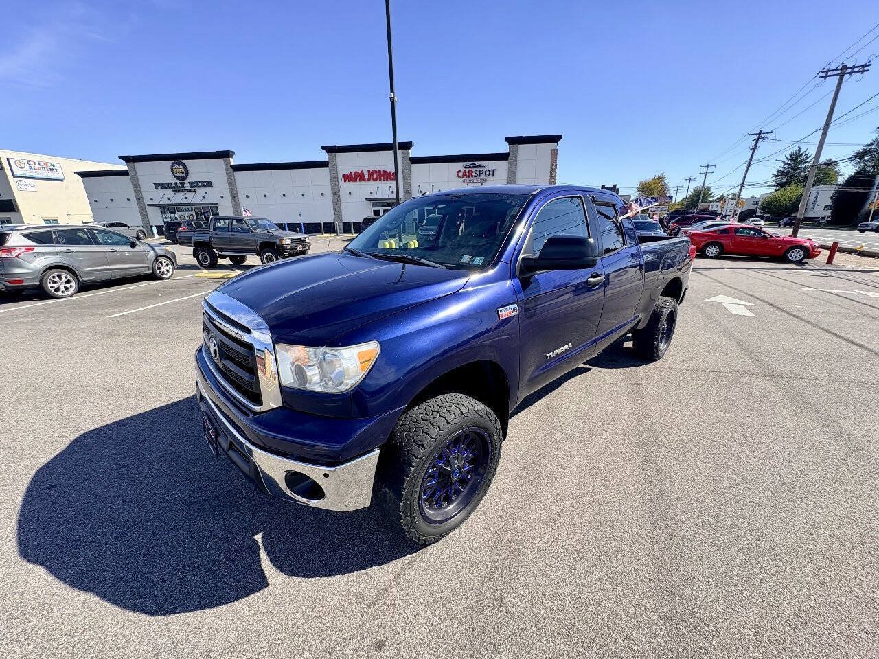 Used 2011 Toyota Tundra 4x4 Double Cab w/ Tow Pkg image 33