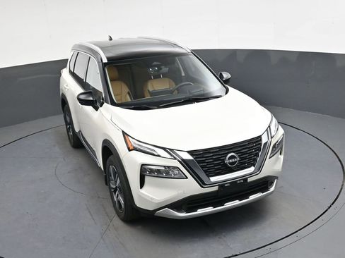 Used 2023 Nissan Rogue Platinum w/ Platinum Premium Package image 30