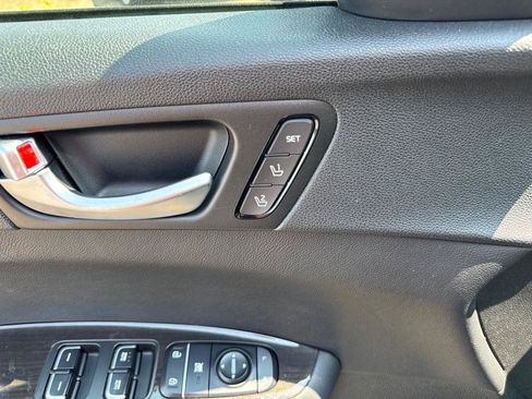 Used 2019 Kia Optima EX w/ EX Premium Package FWD image 17
