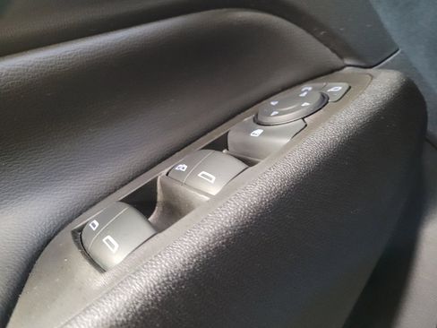 Used 2023 Chevrolet Equinox LT FWD image 27