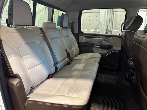 Used 2025 RAM 1500 Laramie AWD/4WD image 33