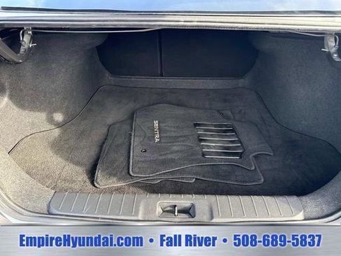 Used 2024 Nissan Sentra SV FWD image 7