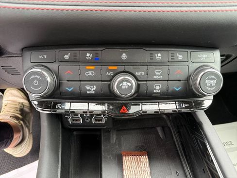 Used 2023 Dodge Durango Citadel AWD/4WD image 31