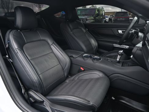 Used 2024 Ford Mustang GT Premium RWD image 33