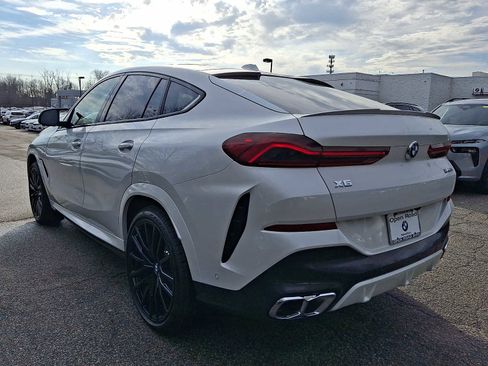 New 2026 BMW X6 M60i image 3