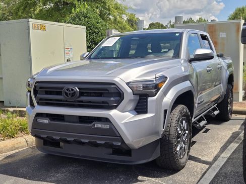 Used 2025 Toyota Tacoma SR5 RWD image 3