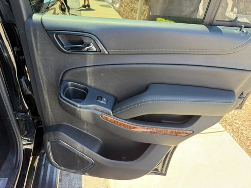 Used 2018 Chevrolet Tahoe Premier AWD/4WD image 31