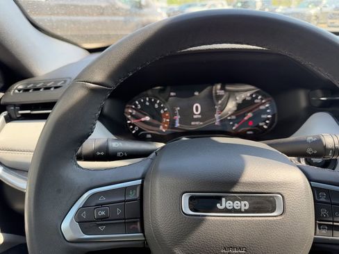 Used 2024 Jeep Compass Limited AWD/4WD image 24
