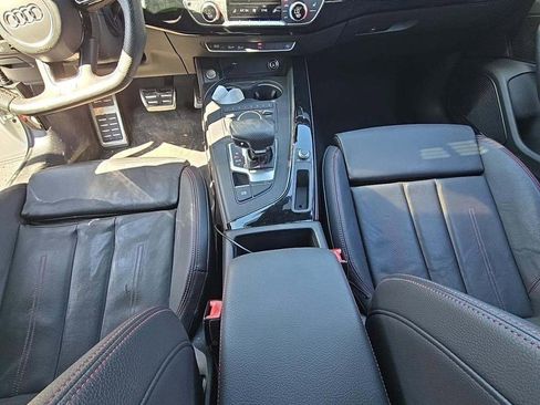 Used 2018 Audi A4 2.0T Prestige w/ Prestige Package image 4