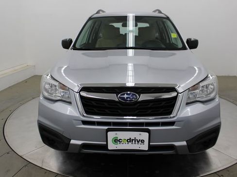 Used 2018 Subaru Forester 2.5i w/ Alloy Wheel Package AWD/4WD image 2