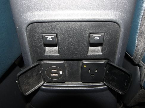 Used 2021 Ford Bronco First Edition AWD/4WD image 27