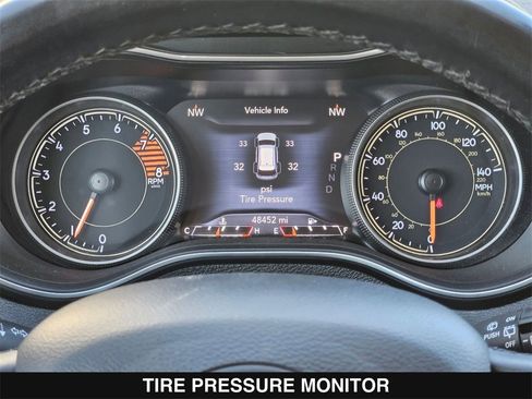 Used 2020 Jeep Cherokee Limited image 25