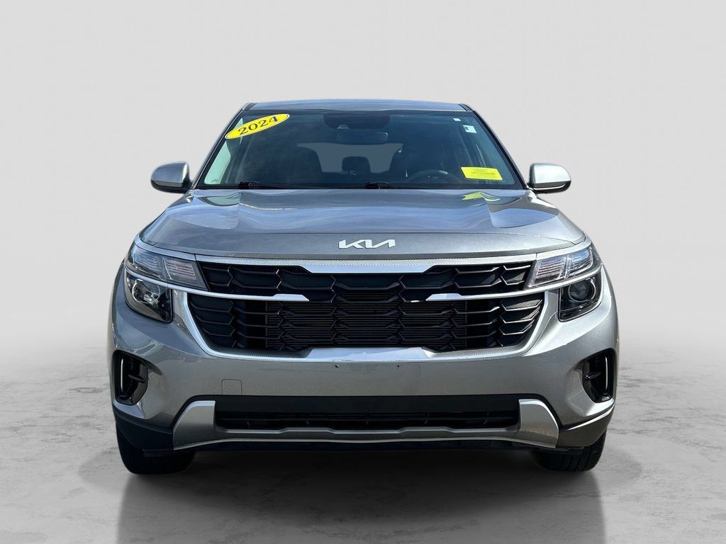 Used 2024 Kia Seltos LX AWD/4WD image 8