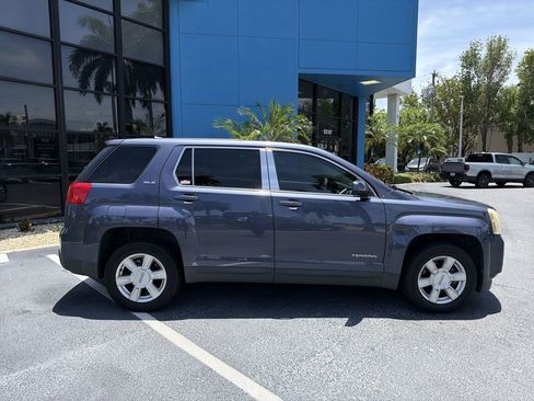 Used 2013 GMC Terrain SLE FWD image 3