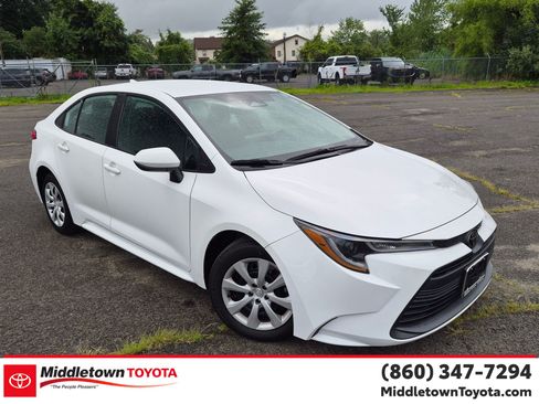 Certified 2023 Toyota Corolla LE FWD image 1