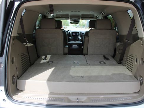 Used 2020 Chevrolet Tahoe LT image 11