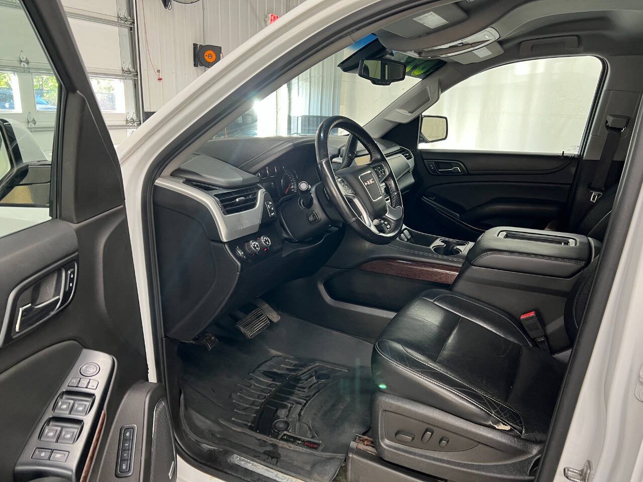 Used 2015 GMC Yukon XL SLT AWD/4WD image 7