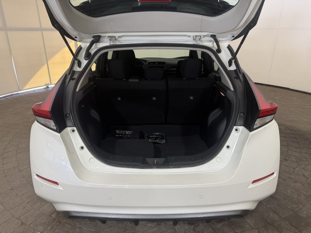 Used 2025 Nissan Leaf SV Plus FWD image 7