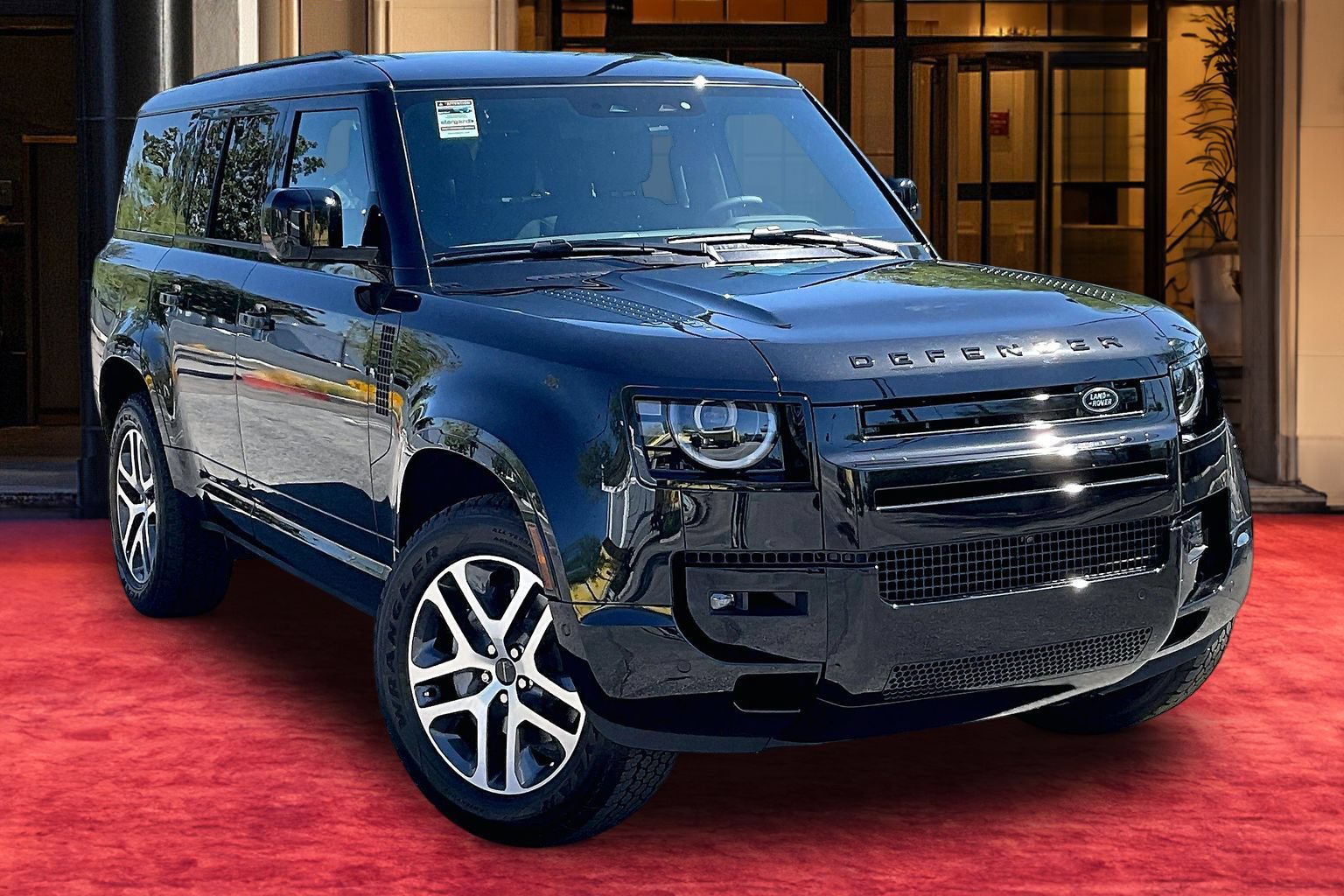 New 2026 Land Rover Defender 130 X-Dynamic SE AWD/4WD image 23