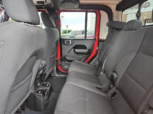 Used 2023 Jeep Gladiator Sport AWD/4WD image 20