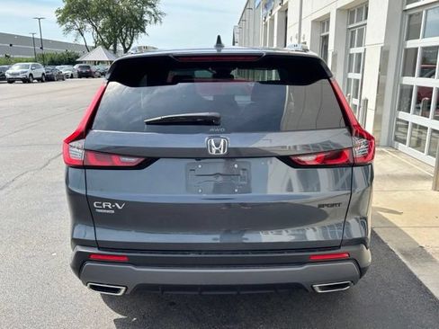 Used 2025 Honda CR-V Sport image 4