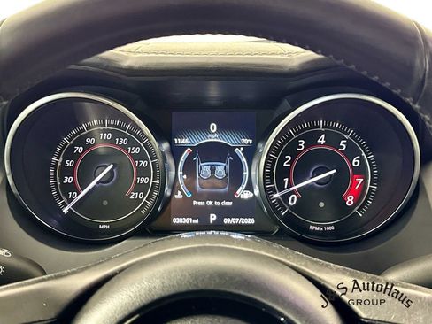 Used 2016 Jaguar F-TYPE R AWD/4WD image 15