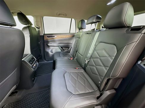 New 2026 Volkswagen Atlas SE image 4