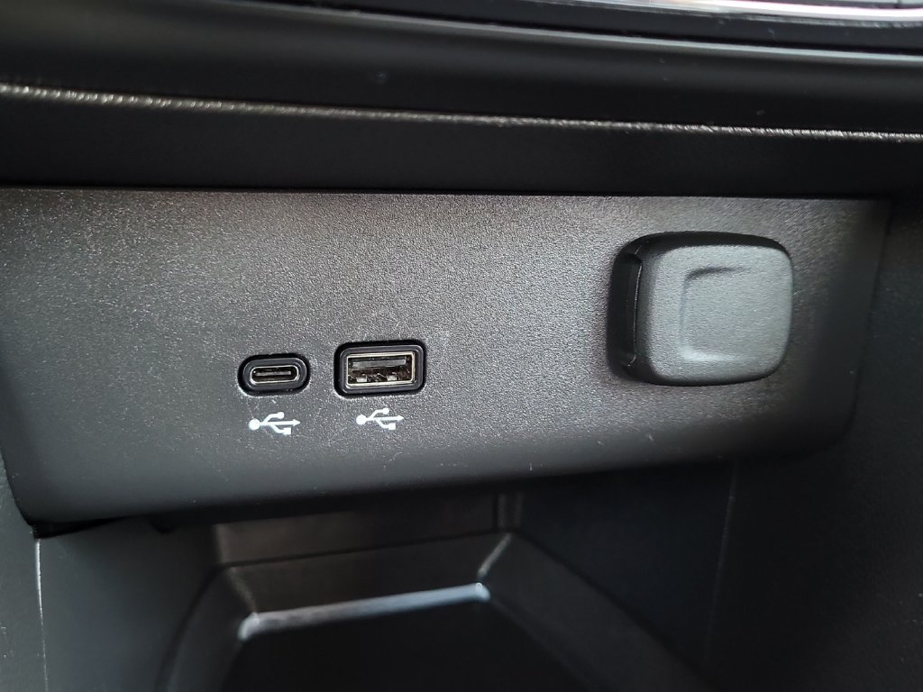 Used 2025 Buick Encore GX Preferred FWD image 19