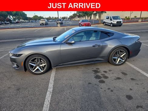 Certified 2025 Ford Mustang Coupe RWD image 4