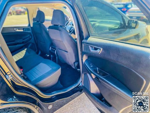 Used 2021 Ford Edge SE FWD image 15