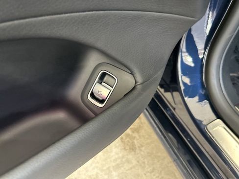 Used 2023 Mercedes-Benz S 580 4MATIC Sedan image 48