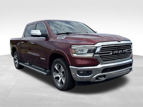 Used 2019 RAM 1500 Laramie AWD/4WD image 3