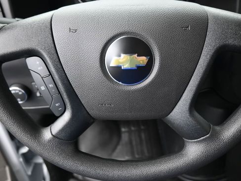 New 2025 Chevrolet Express 2500 Work Van w/ Driver Convenience Package image 27