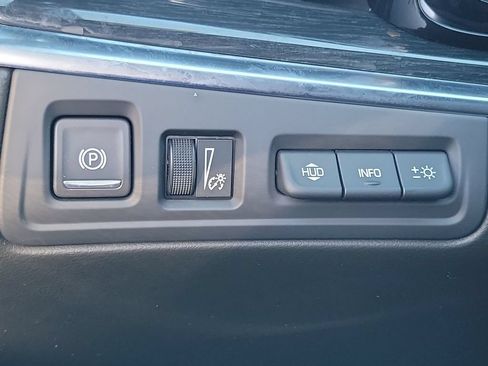 Used 2026 Cadillac XT5 Premium Luxury w/ Driver Assist Package FWD image 17