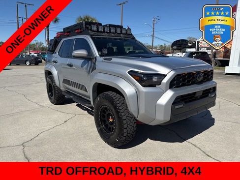 Certified 2025 Toyota 4Runner TRD Off-Road AWD/4WD image 3
