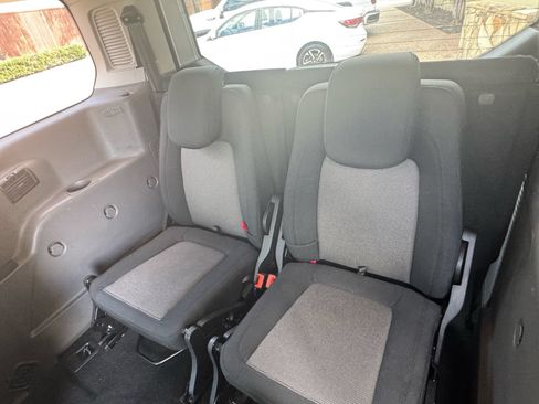 Used 2022 Ford Transit Connect XL FWD image 32