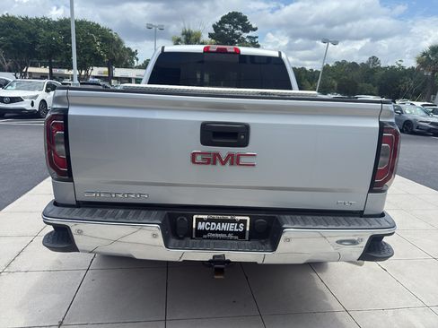 Used 2018 GMC Sierra 1500 SLT AWD/4WD image 4