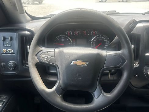 Used 2018 Chevrolet Silverado 2500 W/T AWD/4WD image 26