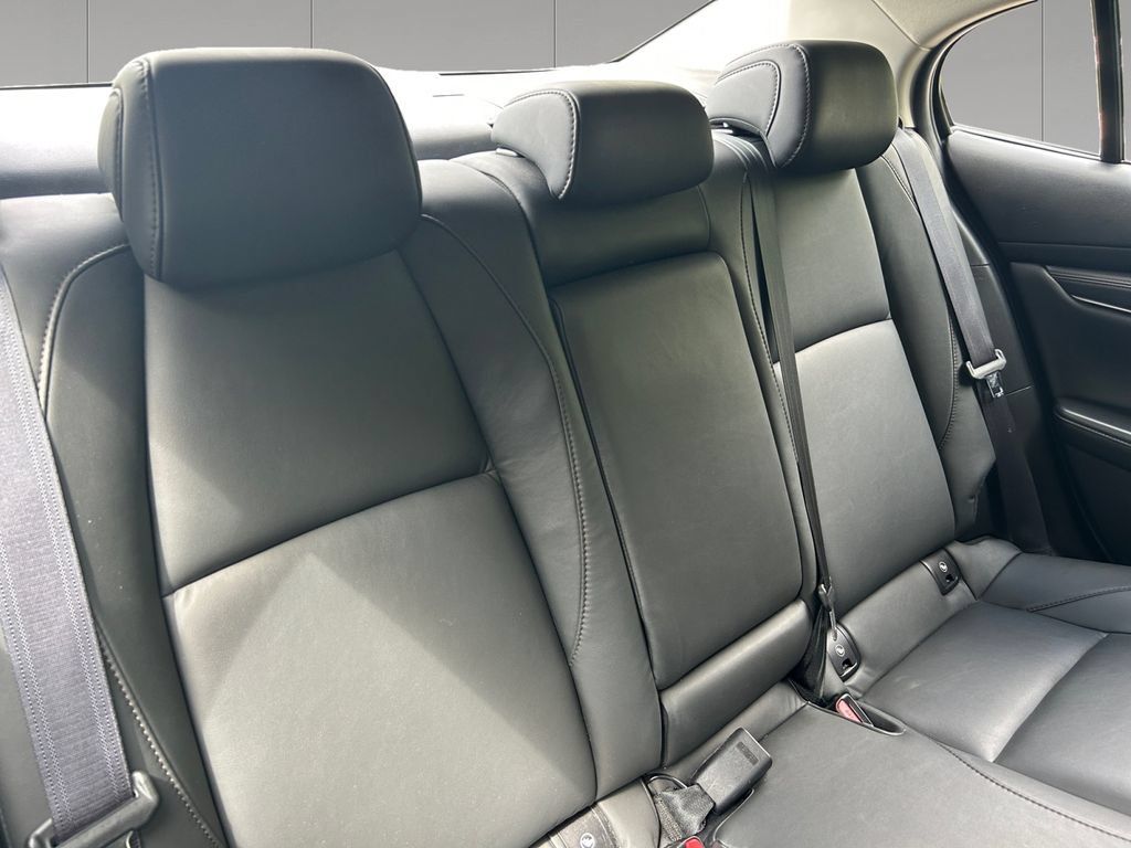 Used 2024 MAZDA MAZDA3 s FWD image 18