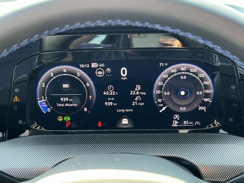 Used 2026 Volkswagen Golf AWD/4WD image 25