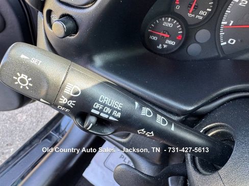 Used 2003 Chevrolet Corvette Convertible w/ Preferred Equipment Group1 image 16