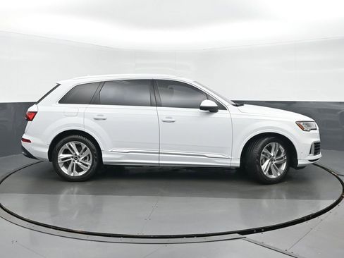 Used 2023 Audi Q7 3.0T Prestige w/ Prestige Package image 2