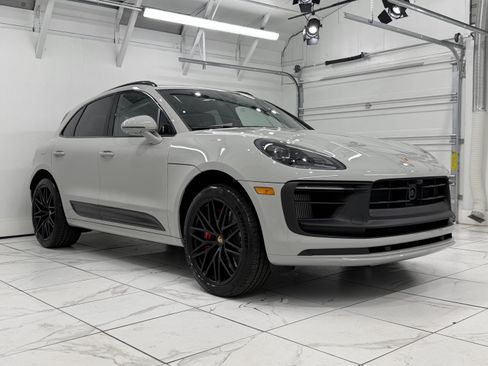 New 2026 Porsche Macan GTS AWD/4WD image 10