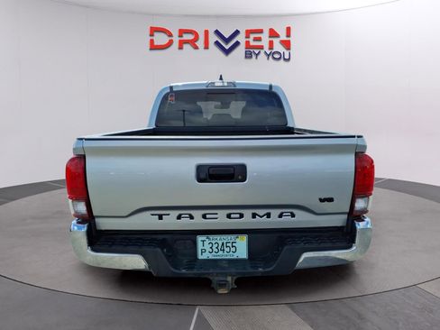Used 2022 Toyota Tacoma SR5 image 4