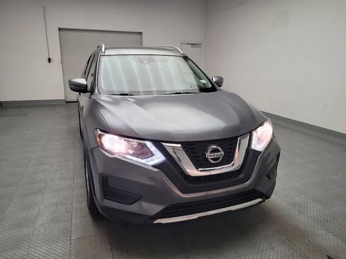 Used 2019 Nissan Rogue SV FWD image 14